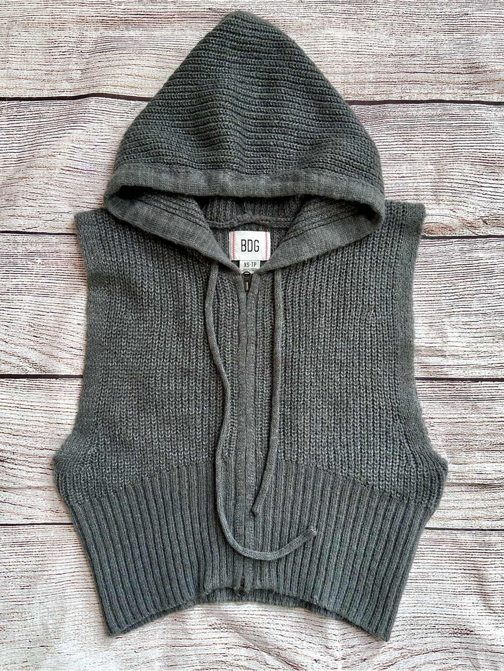 BDG Urban Outfitters Gray Sleeveless Cropped Zip Up Sweater Ladies Sz XS